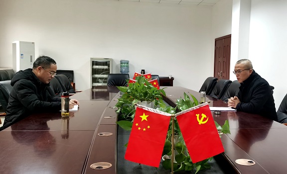 南方公司纪委对管理处处长开展廉洁提醒谈话1.jpg 南方公司纪委对管理处处长开展廉洁提醒谈话1.jpg