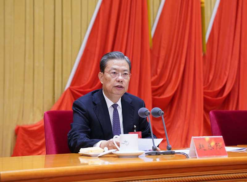 1月22日,中国共产党第十九届中央纪律检查委员会第五次全体会议在北京开幕。中共中央政治局常委、中央纪律检查委员会书记赵乐际代表中央纪律检查委员会常务委员会作题为《推动新时代纪检监察工作高质量发展,以优异成绩庆祝中国共产党成立100周年》的工作报告。新华社记者 张领 摄