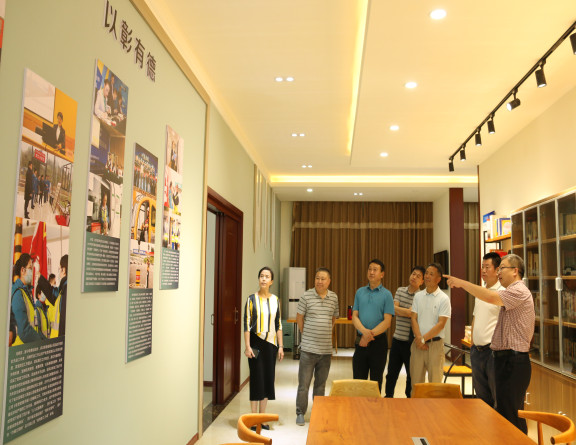 no231-川高公司监事会工作委员会委员周大川、李子寿一行赴成南公司调研指导工作2(郑华)).JPG no231-川高公司监事会工作委员会委员周大川、李子寿一行赴成南公司调研指导工作2(郑华)).JPG