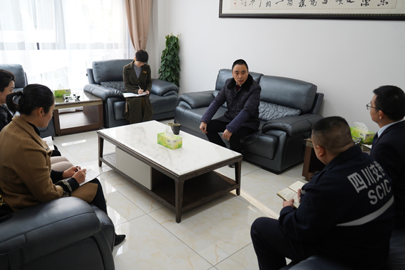 (公司新闻)20210304_川南公司开展站队长任前廉洁谈话_副本.jpg (公司新闻)20210304_川南公司开展站队长任前廉洁谈话_副本.jpg