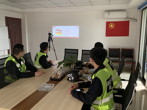 20210428渝蓉高速开展“职业病防治宣传周”主体活动_副本.jpg 20210428渝蓉高速开展“职业病防治宣传周”主体活动_副本.jpg