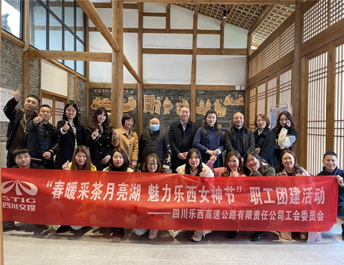 A84E19E8BAD7DFDE0642B658556B1540_副本.png A84E19E8BAD7DFDE0642B658556B1540_副本.png