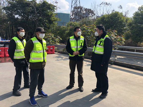 20200203川西公司党委副书记、总经理许金华检查督导疫情防控工作_副本.jpg 20200203川西公司党委副书记、总经理许金华检查督导疫情防控工作_副本.jpg