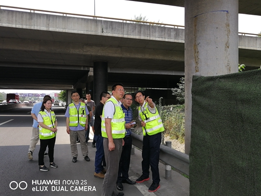 20190614厅高管局、川高公司调研绕城高速机场收费站工作_cg.jpg 20190614厅高管局、川高公司调研绕城高速机场收费站工作_cg.jpg