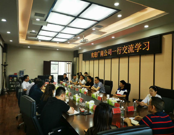 2_meitu_3.jpg 2_meitu_3.jpg