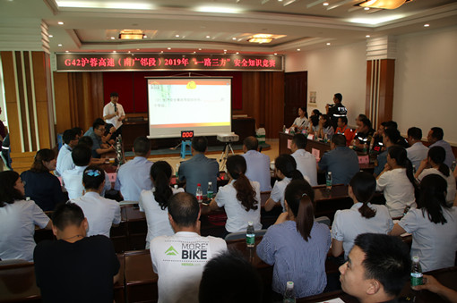 C:\Users\Administrator\Desktop\IMG_7714_副本.jpg C:\Users\Administrator\Desktop\IMG_7714_副本.jpg