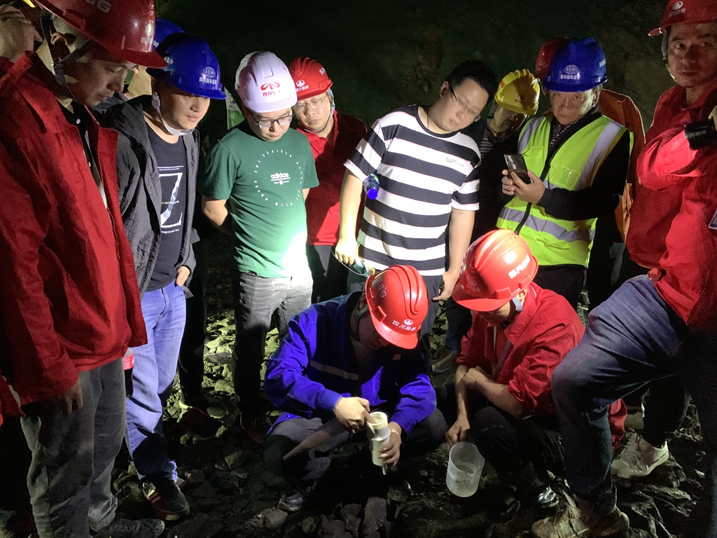 关门山大桥右幅3-1#桩基二次清孔检测_副本.jpg 关门山大桥右幅3-1#桩基二次清孔检测_副本.jpg