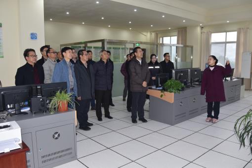 集团公司党委副书记、副董事长、总经理冯文生一行到广巴公司检查指导工作.jpg 集团公司党委副书记、副董事长、总经理冯文生一行到广巴公司检查指导工作.jpg