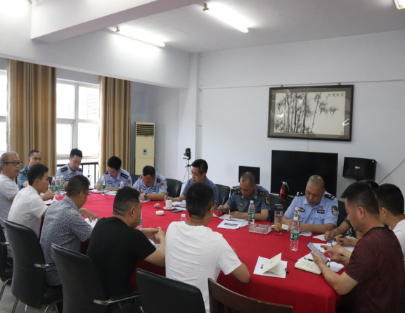 no140-成南公司组织召开成南路南充段路面挖补(2019年续建)技术及安全交底会(何金橦).JPG no140-成南公司组织召开成南路南充段路面挖补(2019年续建)技术及安全交底会(何金橦).JPG