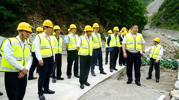 20200527省交投集团召开汛期安全工作现场会 (1)_副本.jpg