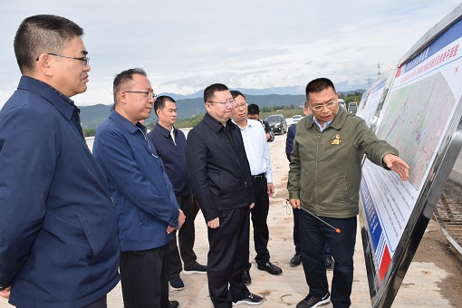 绵阳市市长元方一行赴九绵高速公路督导项目推进情况.jpg 绵阳市市长元方一行赴九绵高速公路督导项目推进情况.jpg
