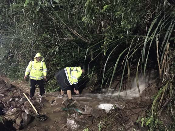 K789+600 边坡排险 2.JPG K789+600 边坡排险 2.JPG