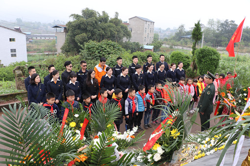 C:\Users\Administrator\Desktop\缅怀先烈 致敬英雄\IMG_5656_副本.jpg C:\Users\Administrator\Desktop\缅怀先烈 致敬英雄\IMG_5656_副本.jpg