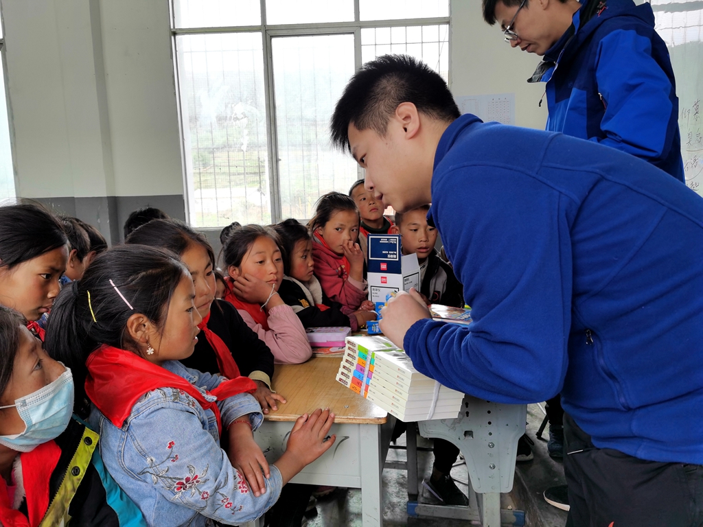 QQ图片20200609113000_副本.jpg QQ图片20200609113000_副本.jpg