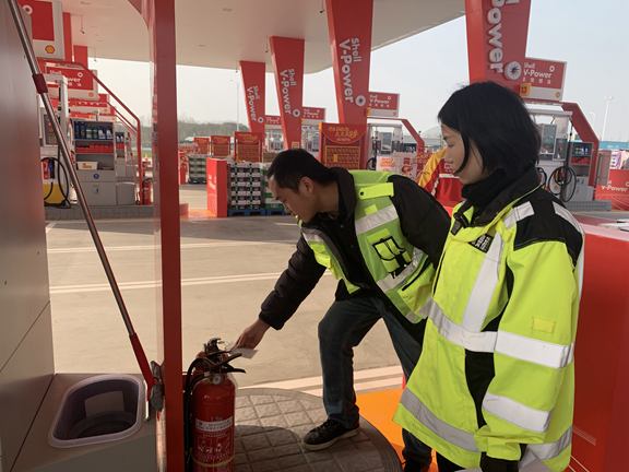 20191231川西公司开展节前服务区安全专项检查 (1)_副本.png