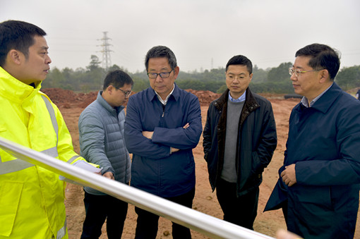 51011.20王孝国董事长调研3_副本.jpg 51011.20王孝国董事长调研3_副本.jpg