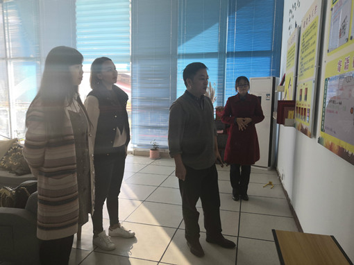 梁总调研华坪收费站1.jpg 梁总调研华坪收费站1.jpg