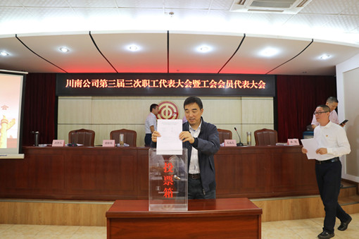 2-1Z92G10214244.jpg 2-1Z92G10214244.jpg