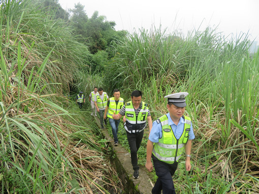 C:\Users\Administrator\Desktop\广安管理处积极开展“一路四方”违法行人集中路段摸排调研治理活动\广安管理处积极开展“一路四方”违法行人集中路段摸排调研治理活动\IMG_8968_副本.jpg C:\Users\Administrator\Desktop\广安管理处积极开展“一路四方”违法行人集中路段摸排调研治理活动\广安管理处积极开展“一路四方”违法行人集中路段摸排调研治理活动\IMG_8968_副本.jpg