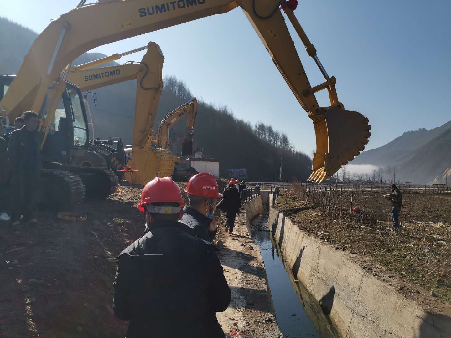 20224大凉山一号隧道便道复工3.jpg 20224大凉山一号隧道便道复工3.jpg