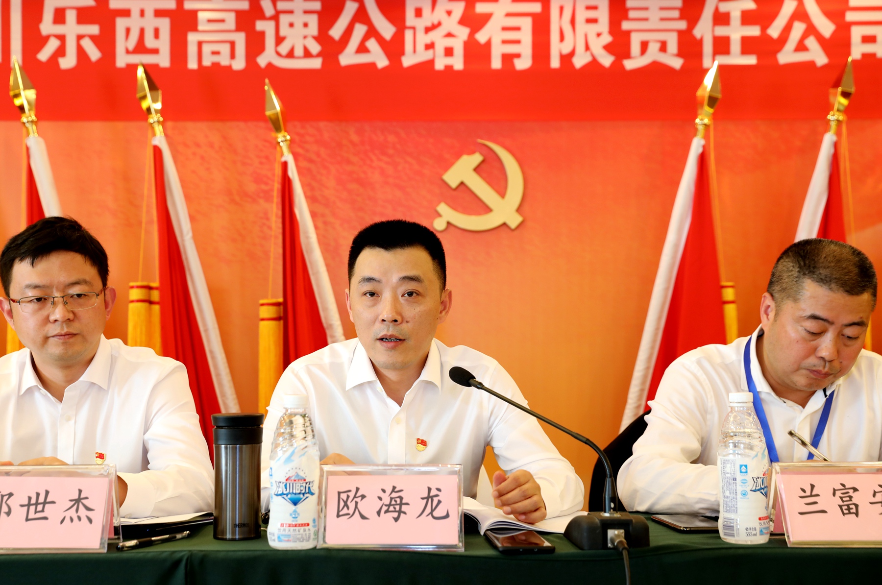 2O4A7025_副本_副本.jpg 2O4A7025_副本_副本.jpg