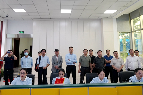 20200904广东省交通集团到成都绕城高速调研智慧交通开元棋牌576本 (1).jpg 20200904广东省交通集团到成都绕城高速调研智慧交通开元棋牌576本 (1).jpg