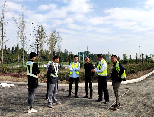 20191015川西公司加快推进取消高速公路省界收费站机电改造工程_副本.jpg 20191015川西公司加快推进取消高速公路省界收费站机电改造工程_副本.jpg