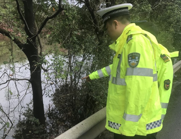 no245-成南公司积极联合高交、执法部门开展主汛期防汛减灾暨地质灾害隐患排查治理工作(张爽).jpg no245-成南公司积极联合高交、执法部门开展主汛期防汛减灾暨地质灾害隐患排查治理工作(张爽).jpg