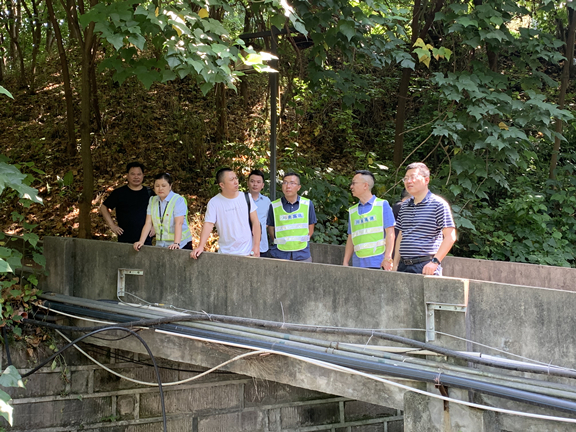 2-200610160330Z7.jpg 2-200610160330Z7.jpg