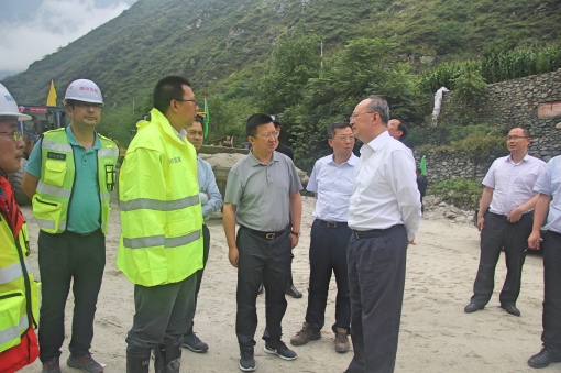 20190822省委副书记、省长尹力视察指导都汶高速“8.20”泥石流灾害抢险救援工作 .jpg 20190822省委副书记、省长尹力视察指导都汶高速“8.20”泥石流灾害抢险救援工作 .jpg