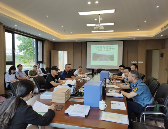 no273-成南公司顺利通过厅高速执法三支队“十三五”全国干线公路养护管理治理能力评价预检1(蔡静).jpg no273-成南公司顺利通过厅高速执法三支队“十三五”全国干线公路养护管理治理能力评价预检1(蔡静).jpg