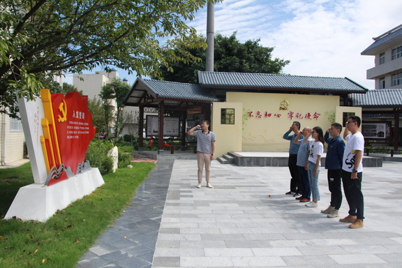 IMG_1009副本.jpg IMG_1009副本.jpg