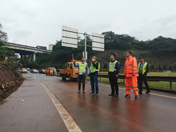 2-20091Q01S5153.jpg 2-20091Q01S5153.jpg