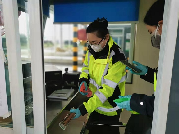 20200130众志成城 川西公司防控疫情在一线 (2).jpg