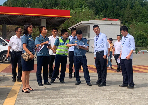 广南公司苍溪服务区、南部服务区通过星级评定初评工作1.jpg 广南公司苍溪服务区、南部服务区通过星级评定初评工作1.jpg