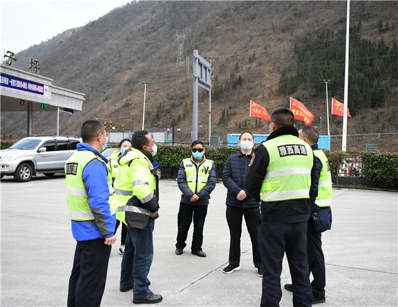 2.1+雅西公司持续强化一线防控疫情和安全保通管理 4.JPG