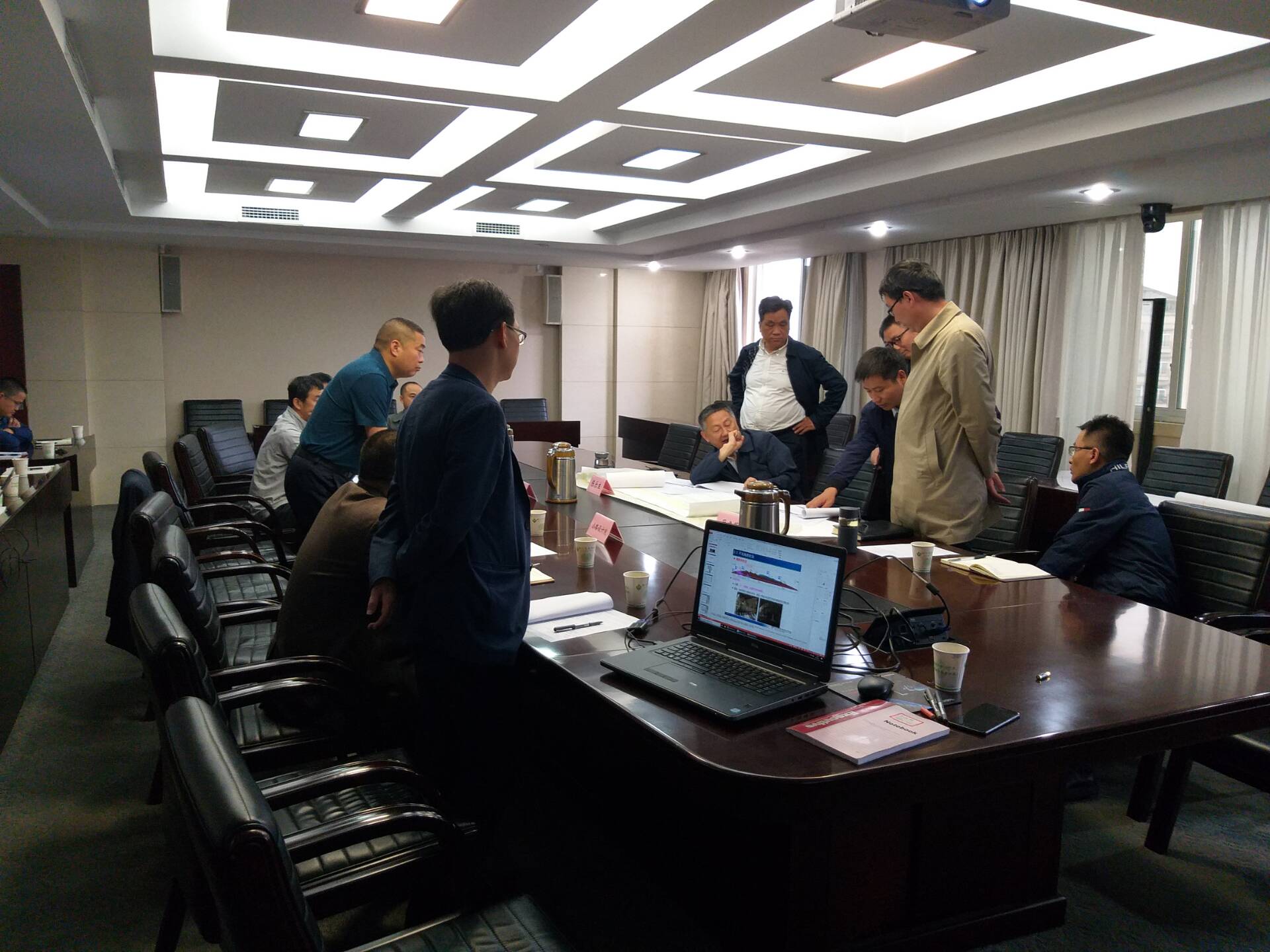 大凉山2号隧道汇报会.jpg 大凉山2号隧道汇报会.jpg