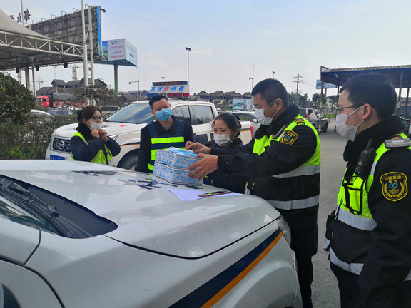 20200213川西公司管护大队坚守防疫防控一线 (2)_副本.jpg