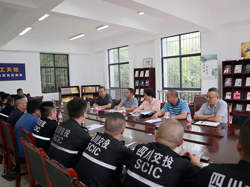 2-1ZH2160504260.jpg 2-1ZH2160504260.jpg