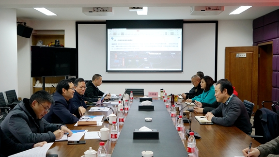 20200106川西公司召开成都绕城高速东服务区提升改造工作会 (1)_副本.jpg