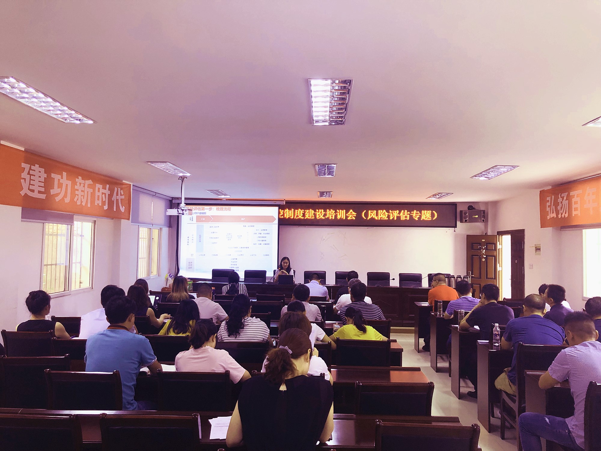 IMG_2048.JPG IMG_2048.JPG