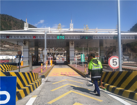 2F0982A_副本576.jpg 2F0982A_副本576.jpg