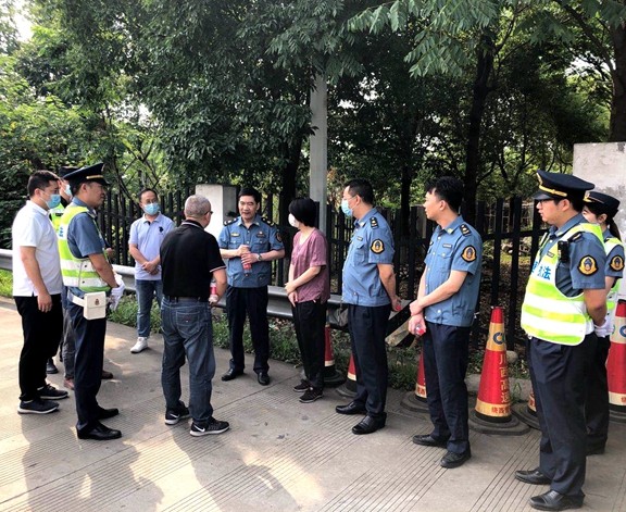 20200610厅高速公路交通执法第四支队赴成都绕城高速检查指导工作 (1)_副本.jpg