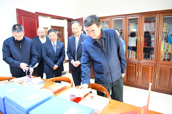 11.28+集团公司党委副书记邹蔚调研雅西公司 3(内容).jpg 11.28+集团公司党委副书记邹蔚调研雅西公司 3(内容).jpg