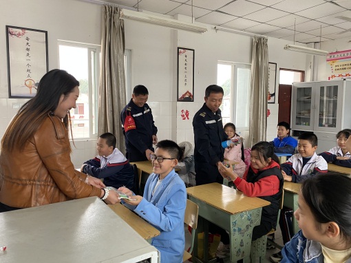 IMG_3436.JPG IMG_3436.JPG