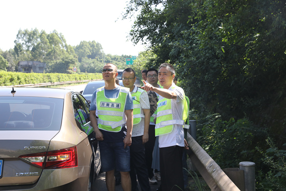 2-200RG01219401.jpg 2-200RG01219401.jpg