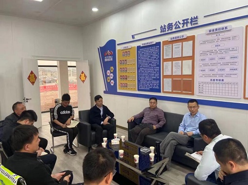 绵九公司董事长曾杰组织现场办公会解决营运路段开元棋牌遗留问题 -3.jpg 绵九公司董事长曾杰组织现场办公会解决营运路段开元棋牌遗留问题 -3.jpg