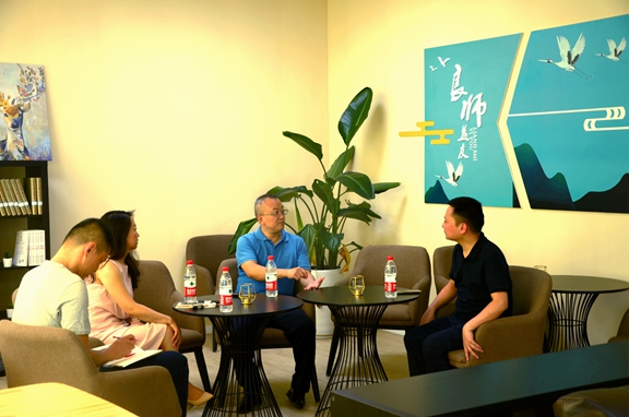 20200629川西公司检查指导良师工作室开展工作_副本.jpg 20200629川西公司检查指导良师工作室开展工作_副本.jpg