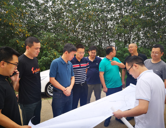 no220-川高公司副总经理刘勇一行调研成南扩容项目(张帅).jpg no220-川高公司副总经理刘勇一行调研成南扩容项目(张帅).jpg