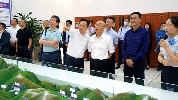 20200527省交投集团召开汛期安全工作现场会 (2)_副本.jpg